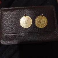 دوتا سکه قدیمی طلا