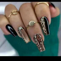 کاشت ناخن 200000 و مژه هیدن هزینه مواد