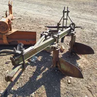 گاواهن رومانی|ماشین‌آلات صنعتی|نی‌ریز, |دیوار