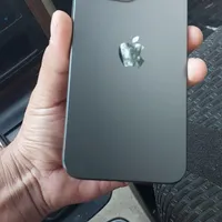 اپل iPhone 15 Pro Max با حافظهٔ ۲۵۶ گیگابایت