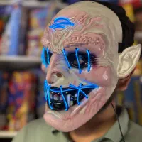 ماسک چراغدار نئونی/کلاه گیس فرفری/شمشیر دزد دریایی|اسباب‌‌بازی|مشهد, صیاد شیرازی|دیوار