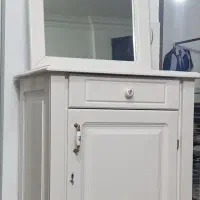 کنسول وآینه تک در