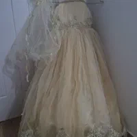 ۲ عدد لباس عروس بچه گانه