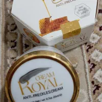 کرم ژل رویال روشن کننده پوست|آرایشی، بهداشتی، درمانی|تربت‌حیدریه, آغوی|دیوار