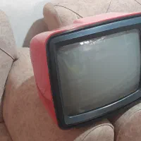 تلویزیون قدیمی سیاه و سفید