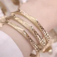 النگو‌طلا روس  شناسنامه دارو دستبندگردنبند