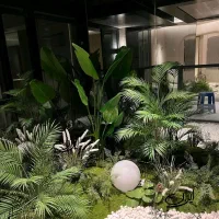 نمای سرسبز(درخت های استوایی)فلاورباکس مصنوعی پرحجم|گل مصنوعی|تهران, بروجردی|دیوار