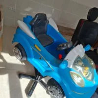 ویترین و صندلی و صندلی ماشینی کودک|آرایشگاه و سالن‌های زیبایی|خمینی‌شهر, |دیوار