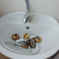 تعویض شیرآلات کهنه با نو یا حتی بهترین برندها