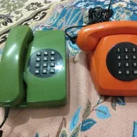 تلفن رو میزی2عدد