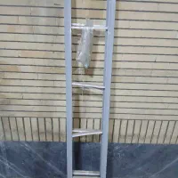 یک دستگاه گیت دزدگیرلباس