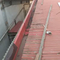 کار حلبی سازی و خورده کاری انجام داده میشود