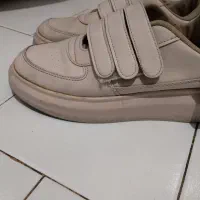 دوجفت کفش تمیز  درحدنو بدون حتی ذره ای پارگی