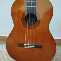 گیتار یاماها C40