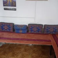 پشتی سنتی بسیار سالم درحد نو