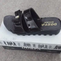 کفش و صندل حراجی بازار روز|کیف، کفش، کمربند|قم, سراجه (۱۵ خرداد)|دیوار