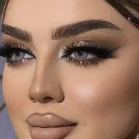 مدل برای میکاپ میخوام