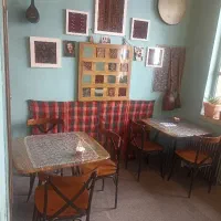 به یک نفر خانم جهت کار در کافه‌،رستوران نیازمندیم