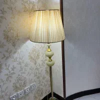 آباژورایستاده|چراغ خواب و آباژور|شاهین‌شهر, گرگاب|دیوار