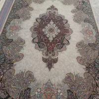 فرش ۹ متری ۲ عدد ۶ متری ۱ عدد با قالیچه و پادری