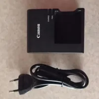 دوربین عکاسی canon 1300D|دوربین عکاسی و فیلم‌برداری|لاهیجان, شقایق|دیوار
