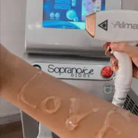 آفر ویژه لیزر فول بادی به مناسبت روز مادر فقط۳۱۰