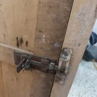 در چوبی قدیمی|مصالح و تجهیزات ساختمان|سبزوار, علمدار|دیوار