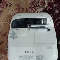 دیتا پرژکتور هوشمند 575wi