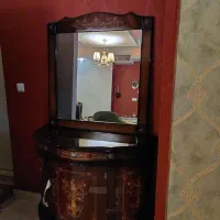 آینه و کنسول کلاسیک