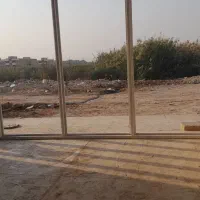 مغازه در شبیشه