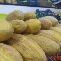 کارگر ساده میوه فروشی