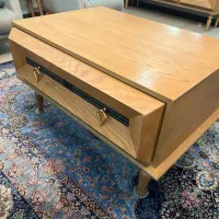 یک عدد اینه کنسول یک عدد میز وسط دو عدد عسلی