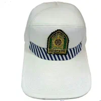تعدادی کلاه نظامی پلیس راهور