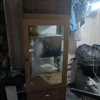 یک عدد کمد جالبتسی مخصوص لباسیا ظروف