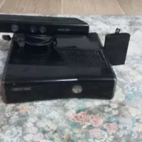 xbox 360 به همراه ۱۲ سی دی بازی
