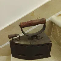 اتو ذغالی کلکسیونی قدیمی