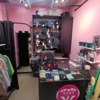 دکور ویترین تجهیزات مغازه