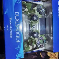 دسته کلکسیونی ps4 اصل استوک در حد نو دارای کارتون