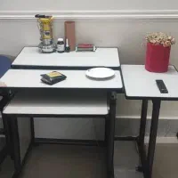 میز کامپیوتر در حد نو