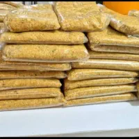 فروش خمیر کوبیده(گوشت و مرغ)