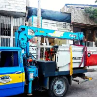 جرثقیل نیسان‌(بالابر ارتفاع ۱۵متر) یدک کش