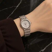 ساعت اماکس  در حد عتیقه
