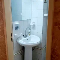 کاسه روشویی ۲ عدد  به همراه آینه جای حوله مایع ...|لوازم سرویس بهداشتی|سنندج, |دیوار