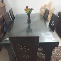 میز غذا خوری بزرگ با ۵عدد صندلی  ۱و۲۰۰