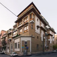 ویلایی-درب-حیاط-دربستی-2خواب-لاله