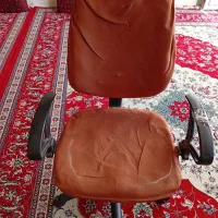 صندلی اداری کارکرده
