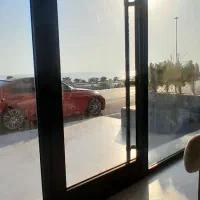 اجاره یک تجاری بزرگ کلید نخورده در بهترین موقعیت