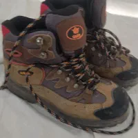 کفش وبوت کوهنوردی ایتالیایی برندASIA درحد نوسایز۳۸