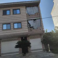 آپارتمان دو طبقه با مغازه یکجا فروش