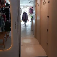 کلیه اجناس مغازه پوشاک جزئی و کلی بفروش میرسد|فروشگاه و مغازه|گلستان (تهران), |دیوار